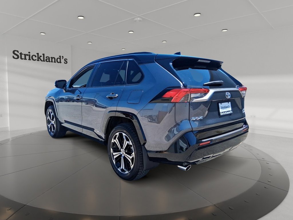 2025 Toyota RAV4 Plug-in Hybrid XSE AWD in Stratford, Ontario - 4 - w1024h768px