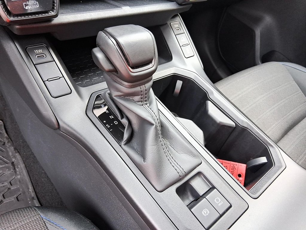 2026 Toyota RAV4 Plug-in Hybrid RAV4 PHEV SE AWD in Stratford, Ontario - 16 - w1024h768px