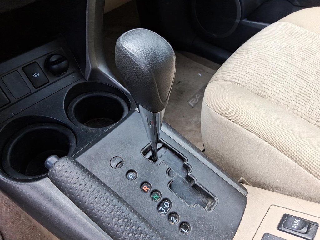 2010 Toyota RAV4 Base 4A in Stratford, Ontario - 15 - w1024h768px