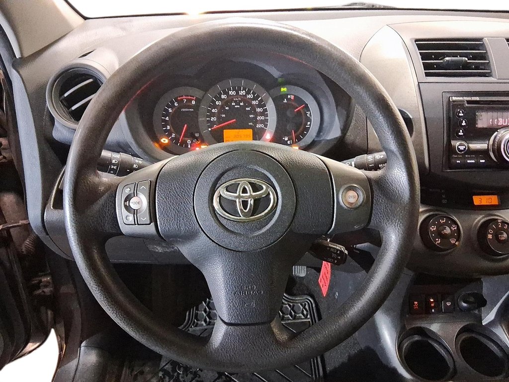 2012 Toyota RAV4 4WD Sport 4A in Stratford, Ontario - 12 - w1024h768px