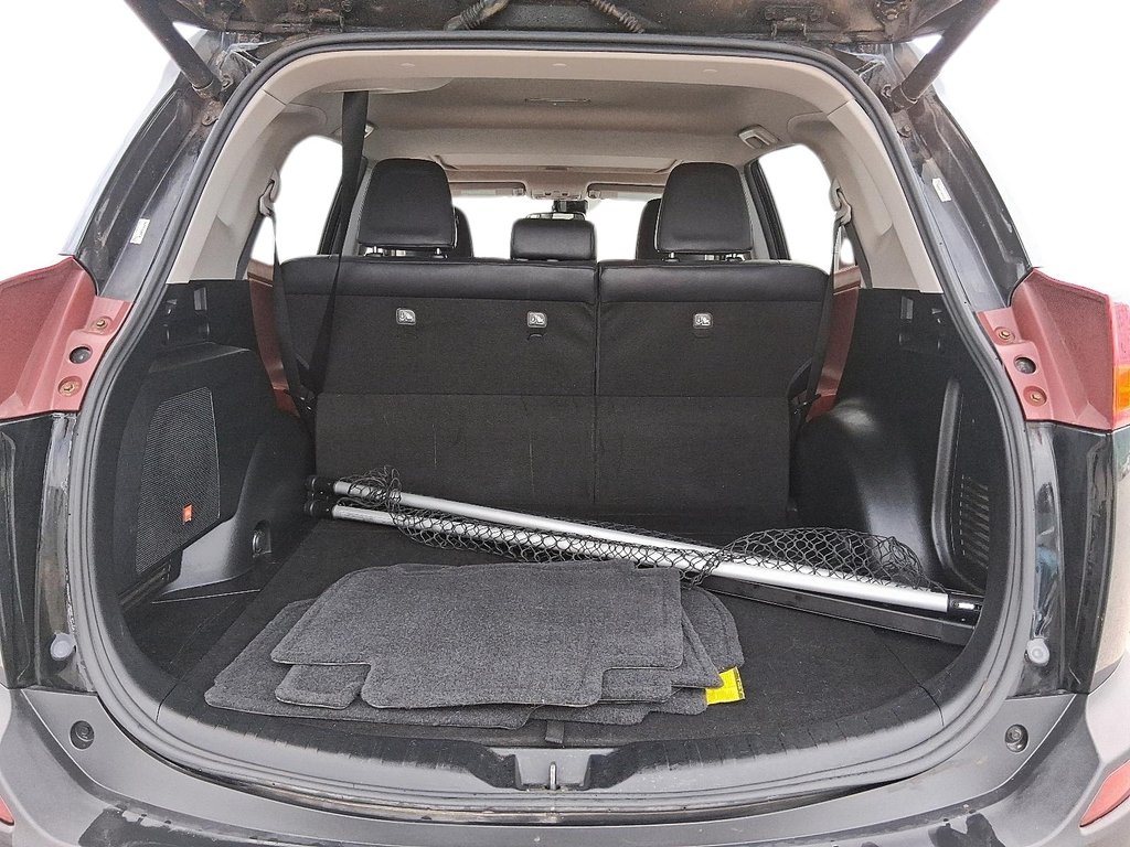 2013 Toyota RAV4 AWD Limited in Stratford, Ontario - 6 - w1024h768px