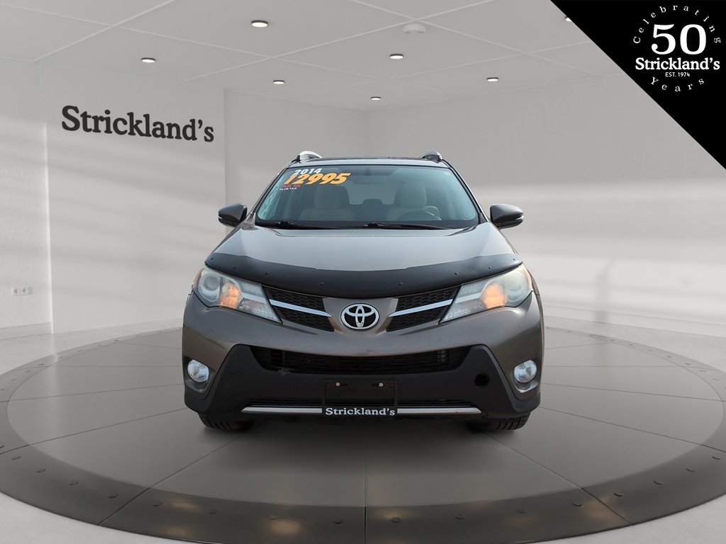 2014  RAV4 FWD XLE in Stratford, Ontario - 2 - w1024h768px