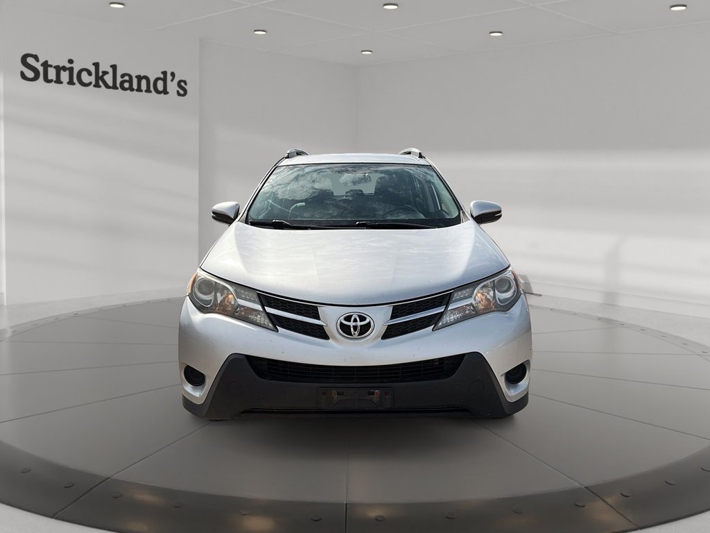 2014 Toyota RAV4 AWD LE in Stratford, Ontario - 2 - w1024h768px