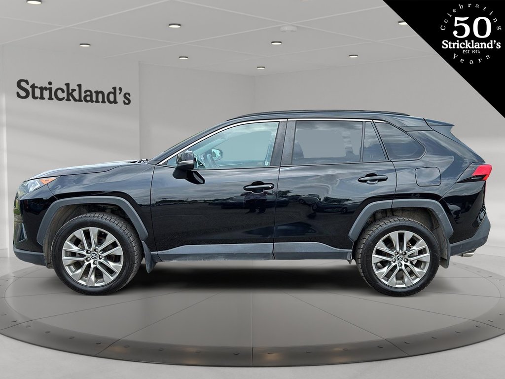 2020  RAV4 AWD XLE in Stratford, Ontario - 5 - w1024h768px