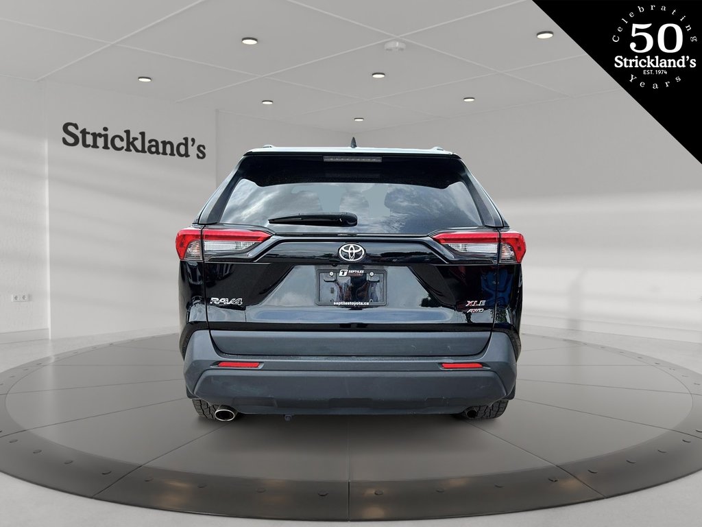 2020  RAV4 AWD XLE in Stratford, Ontario - 3 - w1024h768px