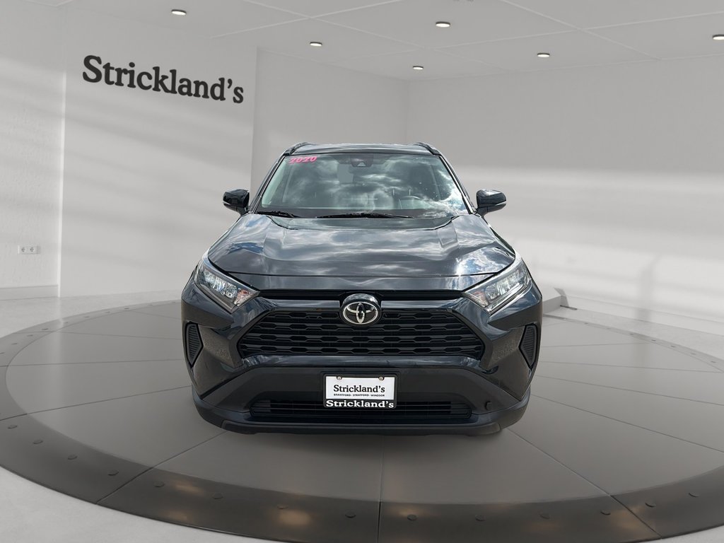 2020 Toyota RAV4 AWD LE in Stratford, Ontario - 2 - w1024h768px