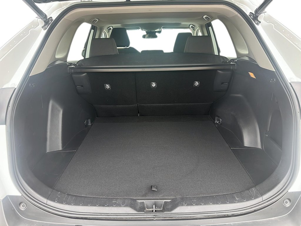 2020 Toyota RAV4 AWD XLE in Stratford, Ontario - 6 - w1024h768px