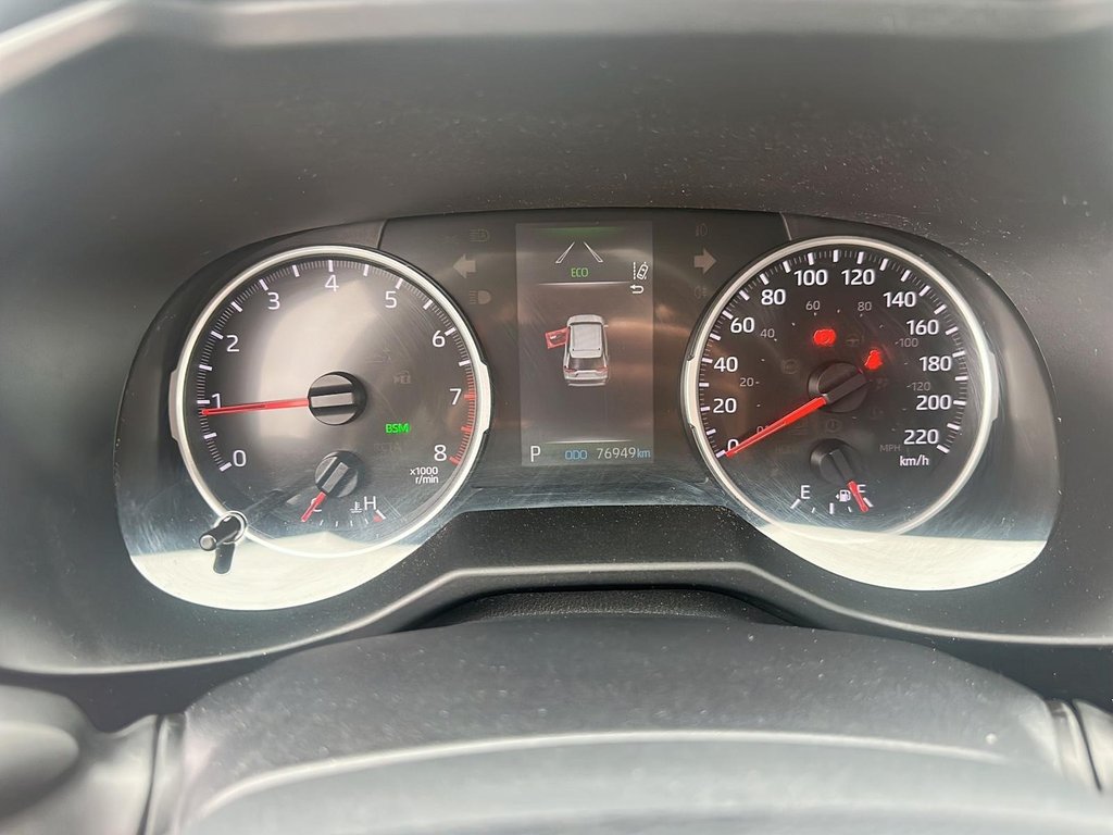 2020 Toyota RAV4 FWD LE in Stratford, Ontario - 13 - w1024h768px