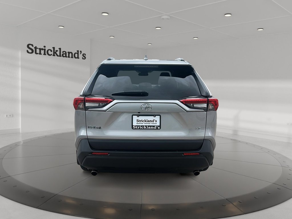 2020 Toyota RAV4 FWD LE in Stratford, Ontario - 3 - w1024h768px