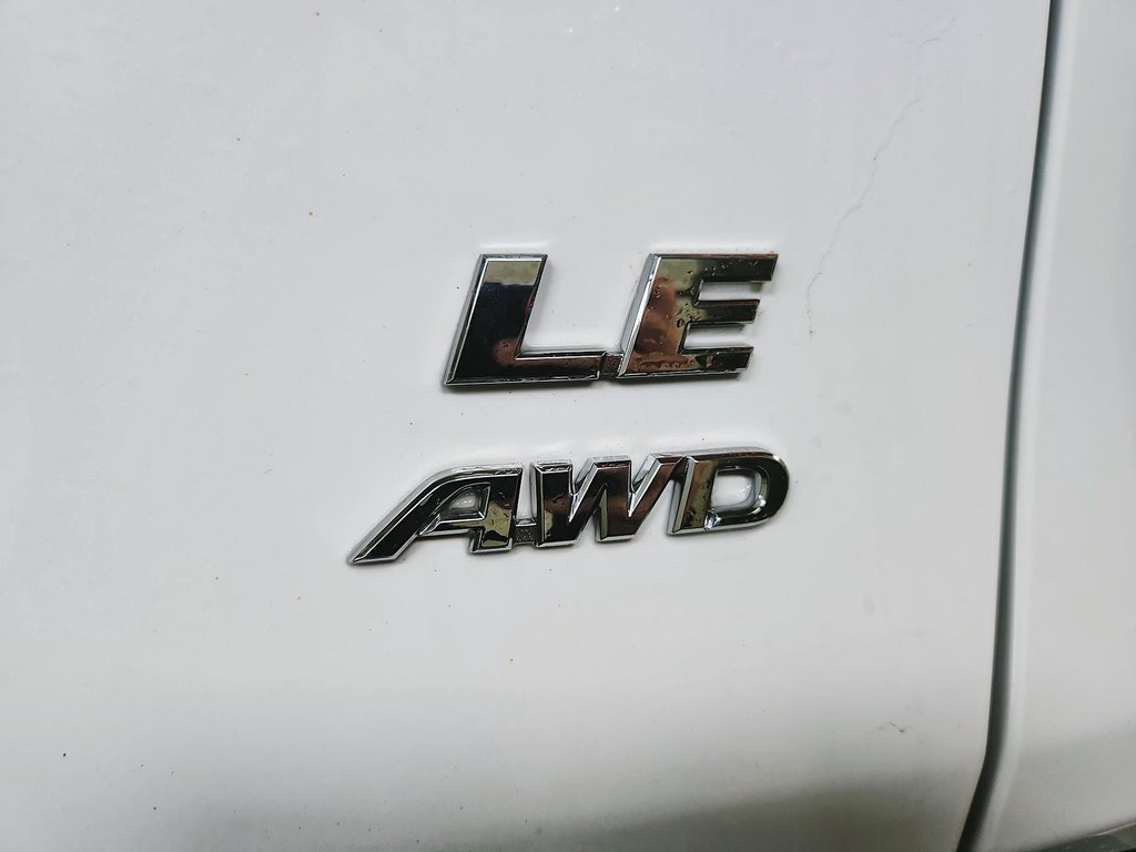 2021  RAV4 LE AWD in Stratford, Ontario - 15 - w1024h768px