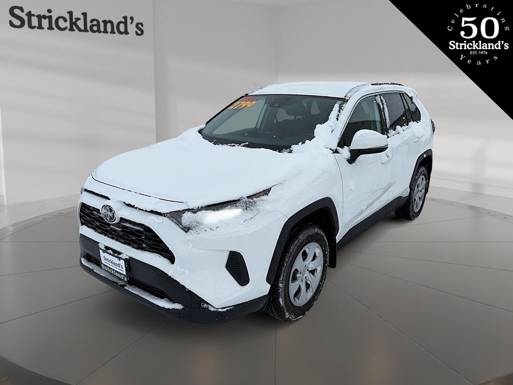 2021 Toyota RAV4 LE FWD in Stratford, Ontario - 1 - w1024h768px