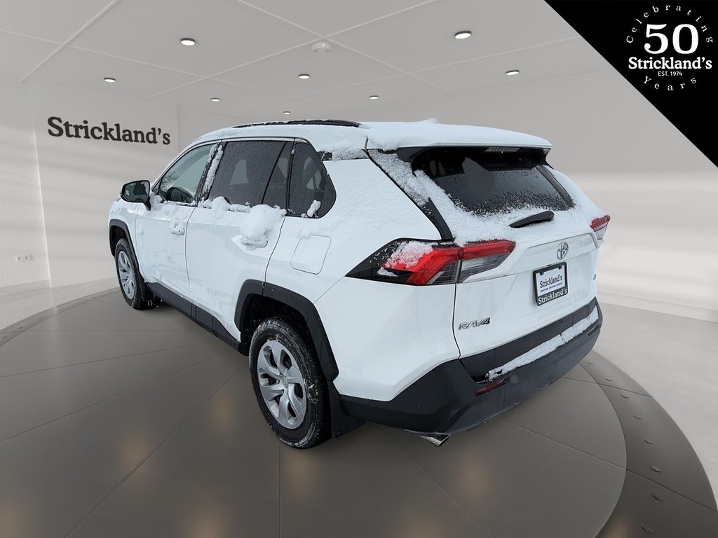 2021 Toyota RAV4 LE FWD in Stratford, Ontario - 4 - w1024h768px