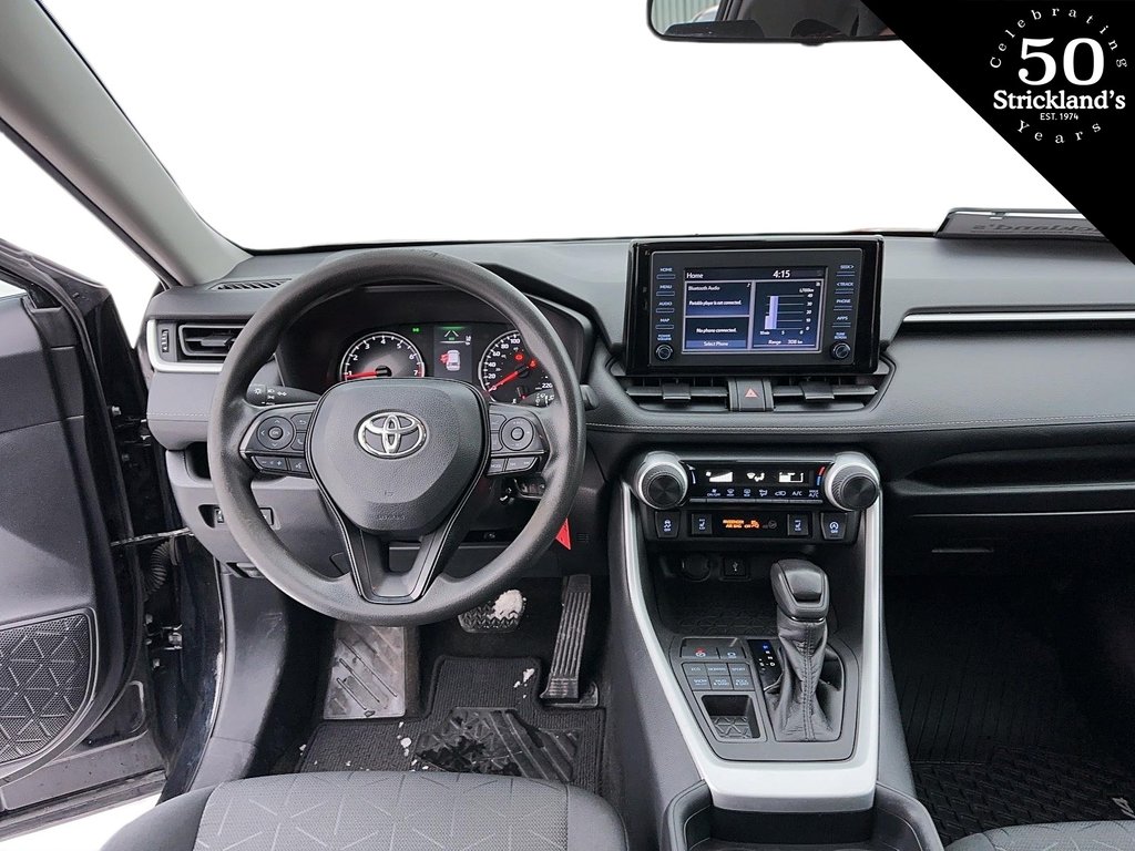 2021 Toyota RAV4 LE AWD in Stratford, Ontario - 9 - w1024h768px