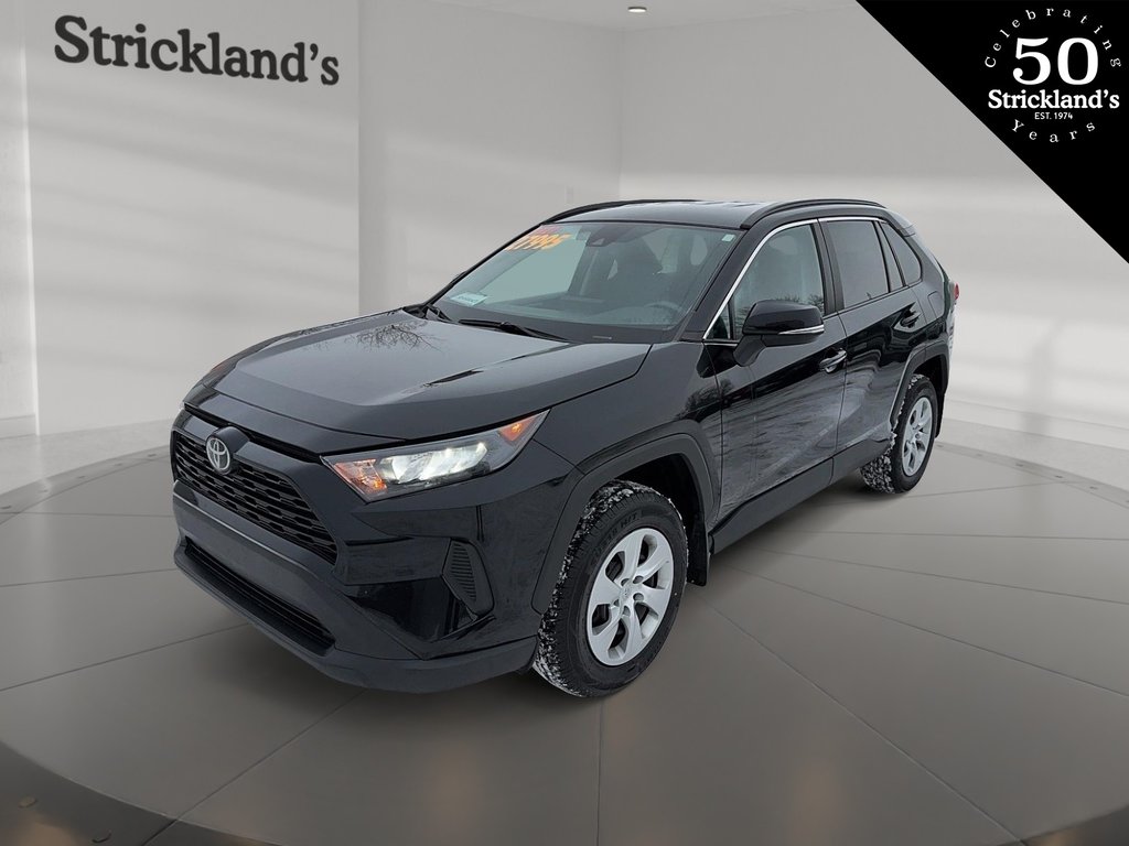 2021 Toyota RAV4 LE AWD in Stratford, Ontario - 1 - w1024h768px