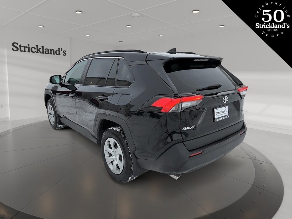 2021 Toyota RAV4 LE AWD in Stratford, Ontario - 4 - w1024h768px