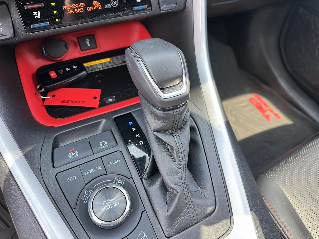 2021 Toyota RAV4 Trail AWD in Stratford, Ontario - 14 - w1024h768px