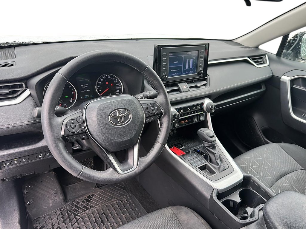 2021 Toyota RAV4 XLE AWD in Stratford, Ontario - 9 - w1024h768px