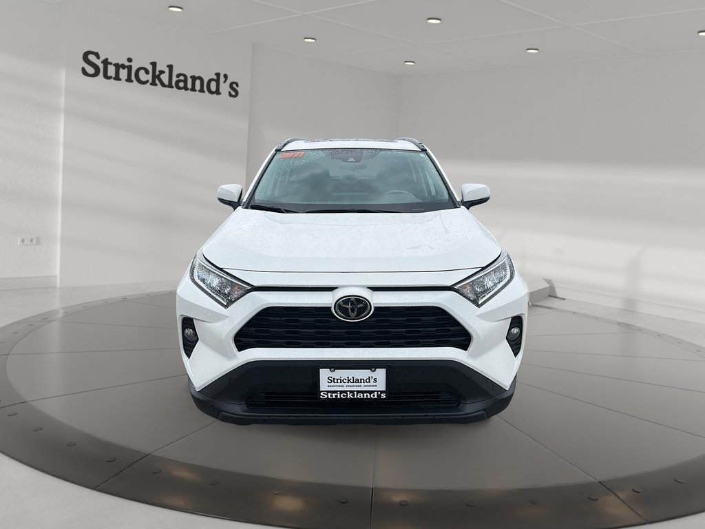 2021 Toyota RAV4 XLE AWD in Stratford, Ontario - 2 - w1024h768px