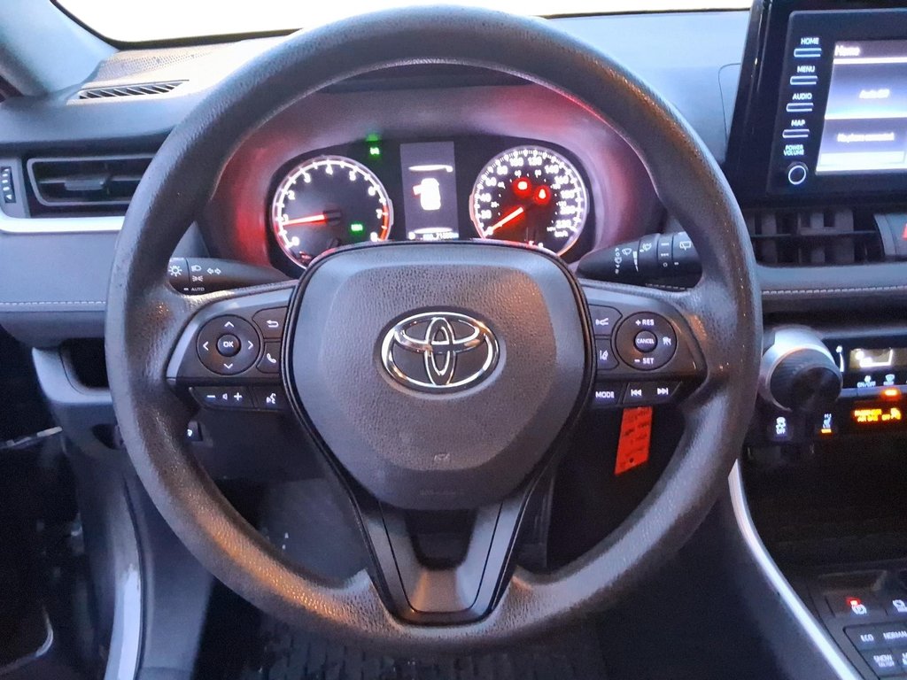 2021 Toyota RAV4 LE AWD in Stratford, Ontario - 13 - w1024h768px
