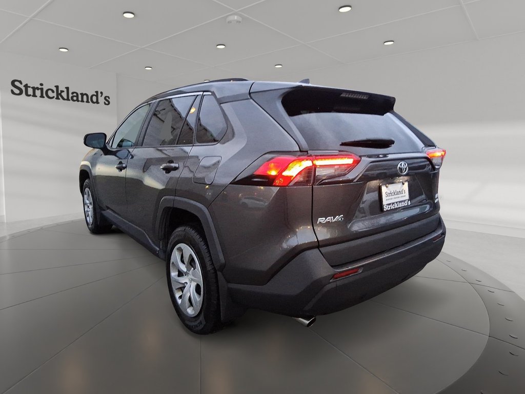 2021 Toyota RAV4 LE AWD in Stratford, Ontario - 4 - w1024h768px