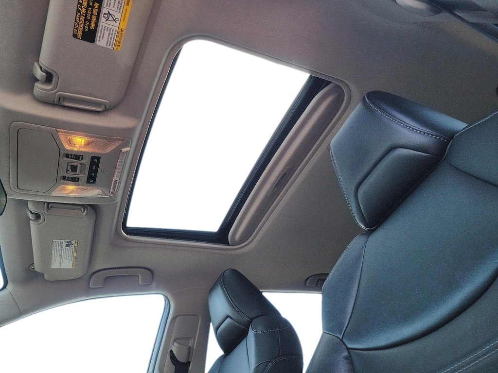 2021 Toyota RAV4 XLE AWD in Stratford, Ontario - 16 - w1024h768px