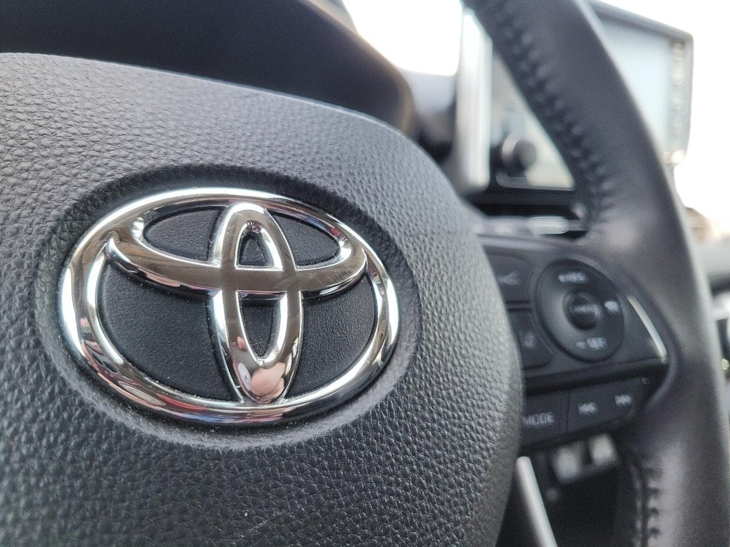 2021 Toyota RAV4 XLE AWD in Stratford, Ontario - 20 - w1024h768px