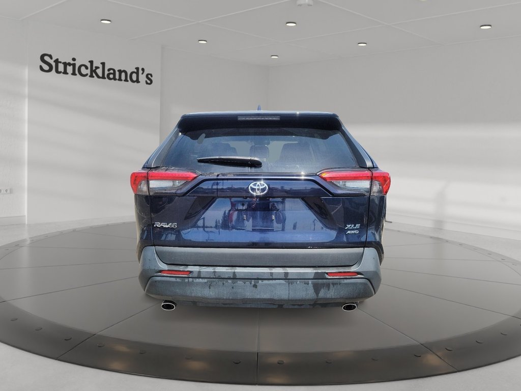 2021 Toyota RAV4 XLE AWD in Stratford, Ontario - 3 - w1024h768px