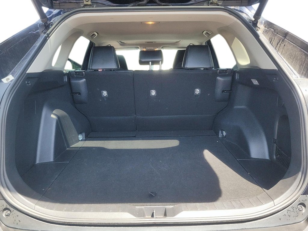 2021 Toyota RAV4 XLE AWD in Stratford, Ontario - 6 - w1024h768px