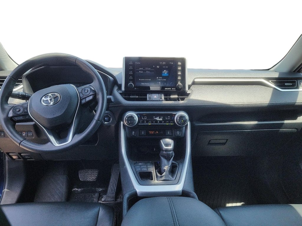 2021 Toyota RAV4 XLE AWD in Stratford, Ontario - 9 - w1024h768px