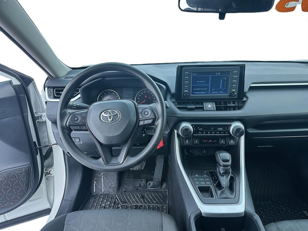 2022 Toyota RAV4 LE AWD in Stratford, Ontario - 9 - w1024h768px