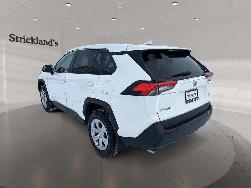 2022 Toyota RAV4 LE AWD in Stratford, Ontario - 4 - w1024h768px