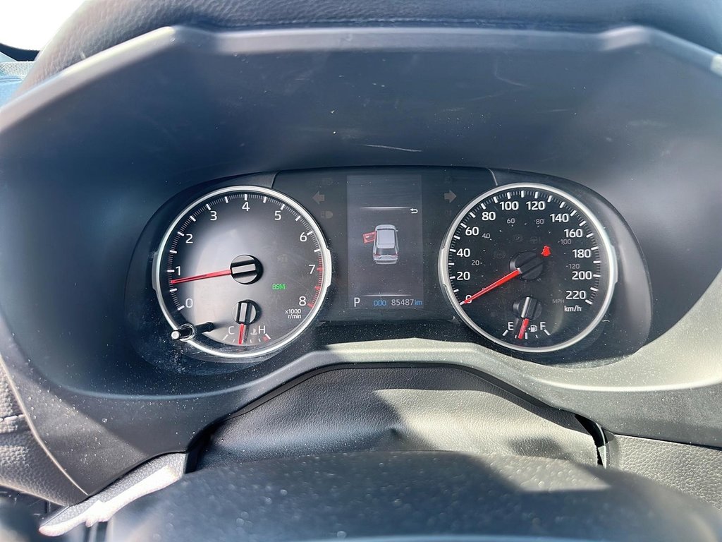 2022 Toyota RAV4 LE AWD in Stratford, Ontario - 12 - w1024h768px