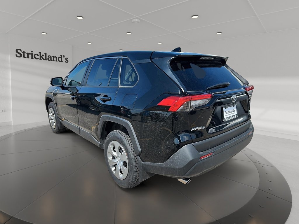 2022 Toyota RAV4 LE AWD in Stratford, Ontario - 4 - w1024h768px