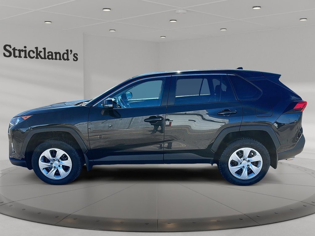 2022 Toyota RAV4 LE AWD in Stratford, Ontario - 5 - w1024h768px