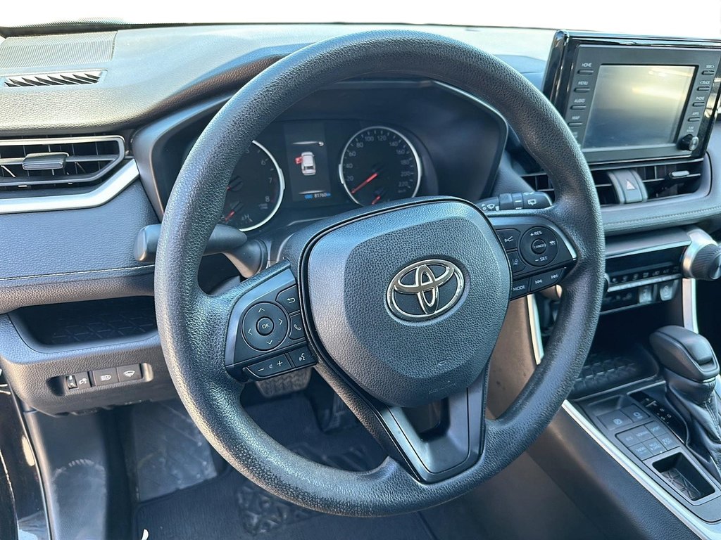 2022 Toyota RAV4 LE AWD in Stratford, Ontario - 15 - w1024h768px