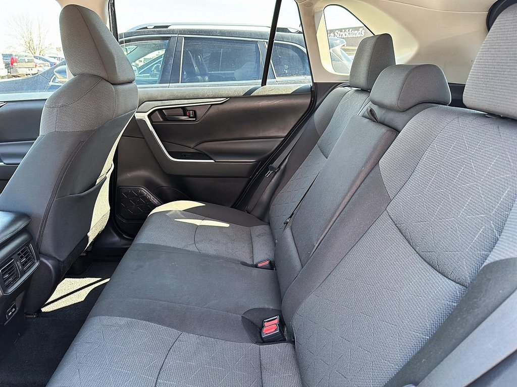 2022 Toyota RAV4 LE AWD in Stratford, Ontario - 20 - w1024h768px