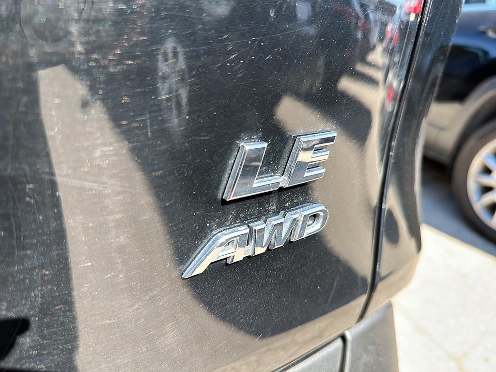 2022 Toyota RAV4 LE AWD in Stratford, Ontario - 19 - w1024h768px