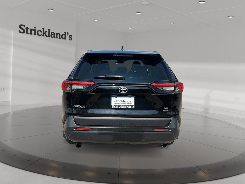 2022 Toyota RAV4 LE AWD in Stratford, Ontario - 3 - w1024h768px