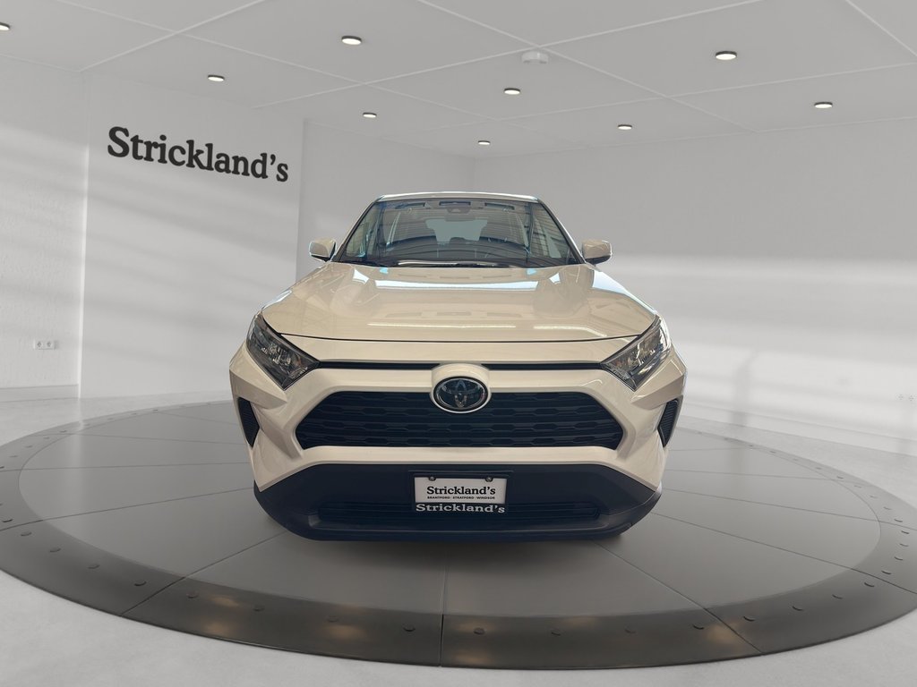 2022 Toyota RAV4 LE AWD in Stratford, Ontario - 2 - w1024h768px