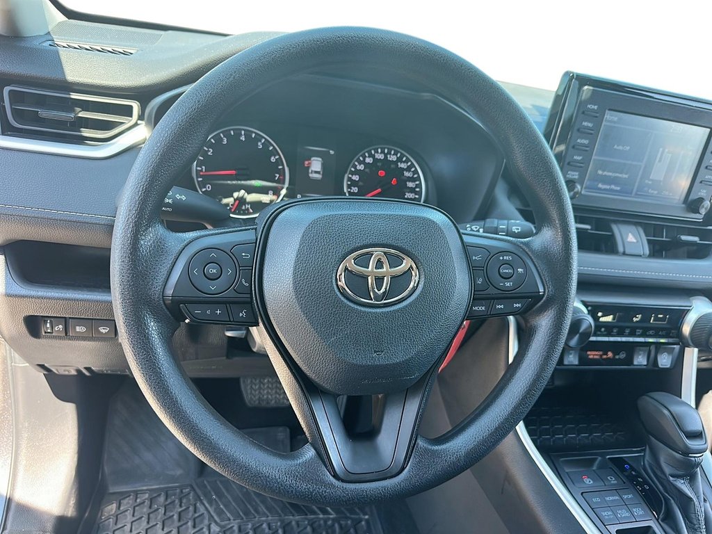 2022 Toyota RAV4 LE AWD in Stratford, Ontario - 11 - w1024h768px