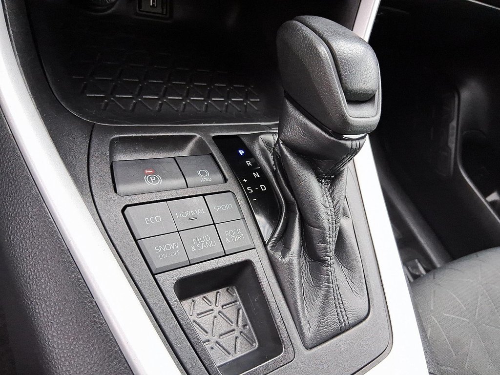 2022 Toyota RAV4 LE AWD in Stratford, Ontario - 14 - w1024h768px