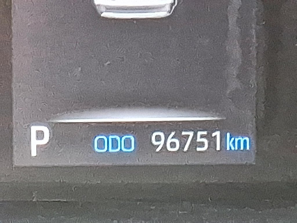 2022 Toyota RAV4 LE AWD in Stratford, Ontario - 12 - w1024h768px