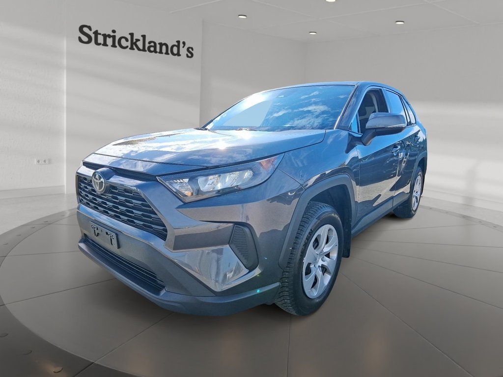 2022 Toyota RAV4 LE AWD in Stratford, Ontario - 1 - w1024h768px