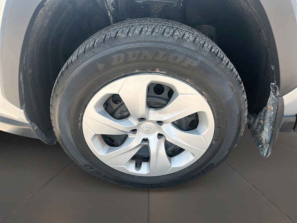 2023 Toyota RAV4 LE AWD in Stratford, Ontario - 7 - w1024h768px