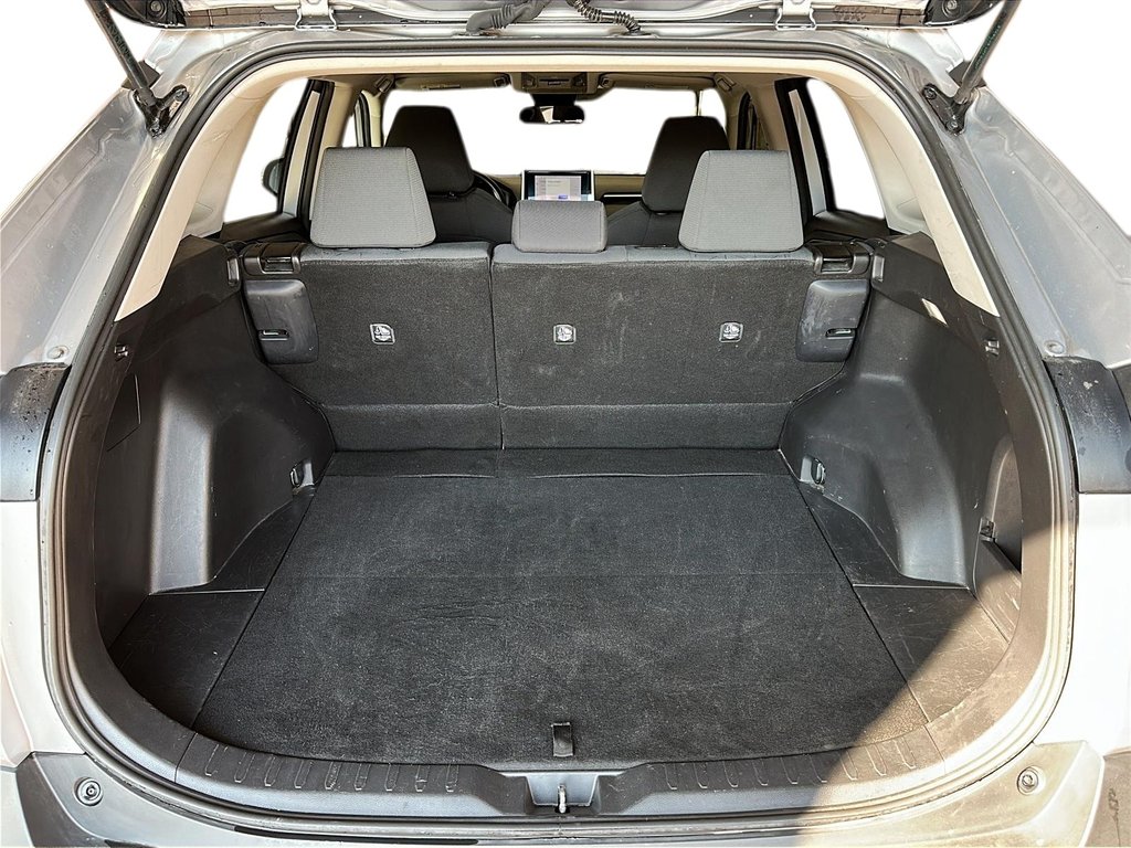 2023 Toyota RAV4 LE AWD in Stratford, Ontario - 6 - w1024h768px