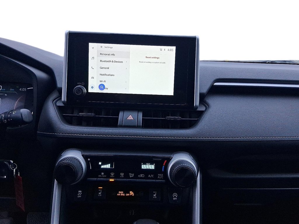 2023 Toyota RAV4 LE AWD in Stratford, Ontario - 15 - w1024h768px