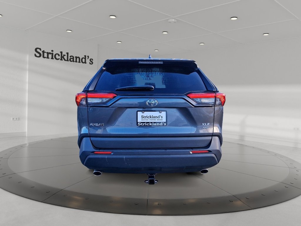 2023 Toyota RAV4 XLE AWD in Stratford, Ontario - 3 - w1024h768px
