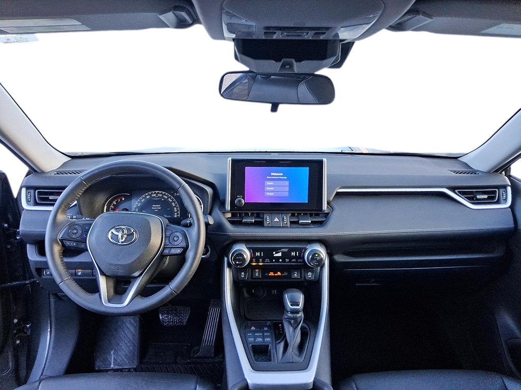 2023 Toyota RAV4 XLE AWD in Stratford, Ontario - 10 - w1024h768px