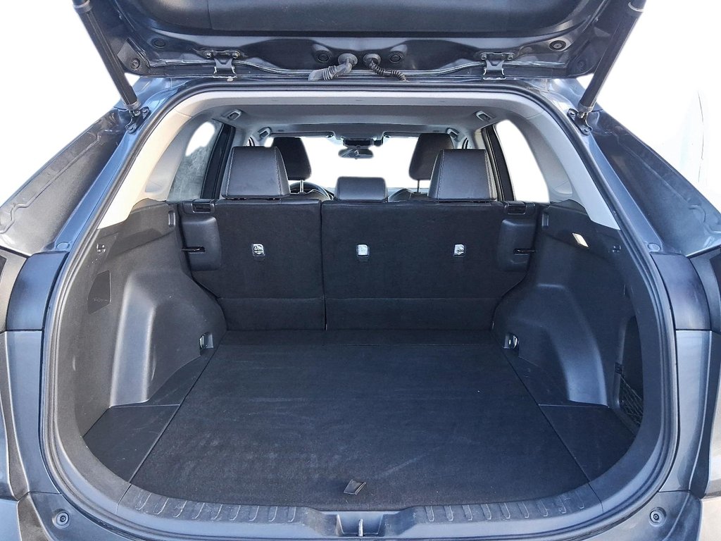 2023 Toyota RAV4 XLE AWD in Stratford, Ontario - 6 - w1024h768px