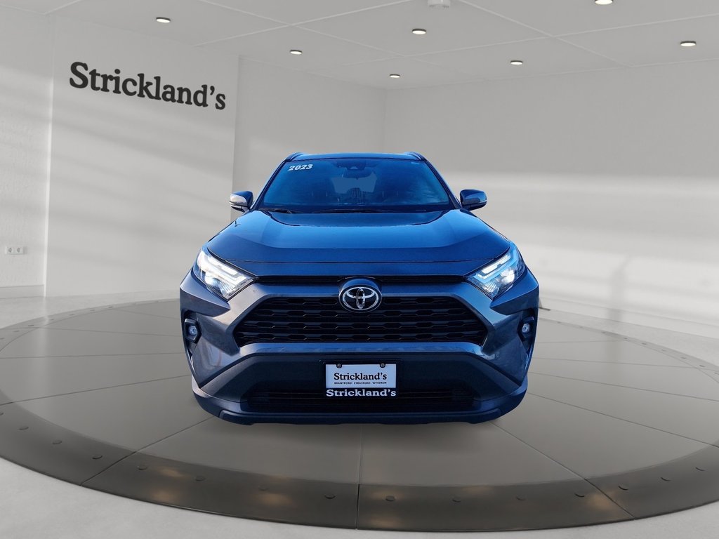 2023 Toyota RAV4 XLE AWD in Stratford, Ontario - 2 - w1024h768px